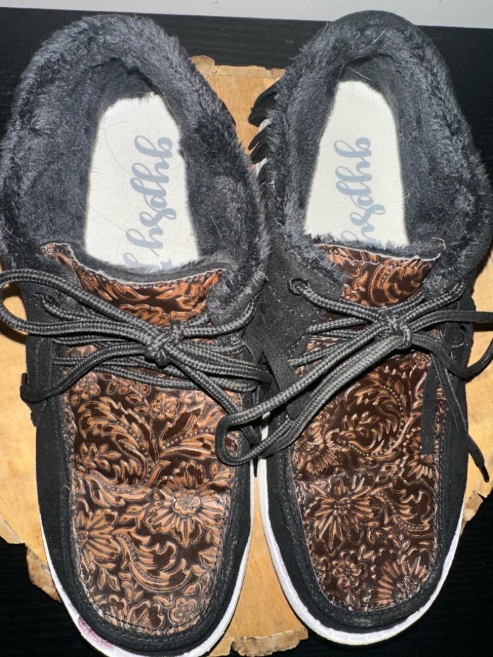 Gypsy Jazz Women's All Fringed Up Tooled Pattern Fringe Moccasin Shoes
